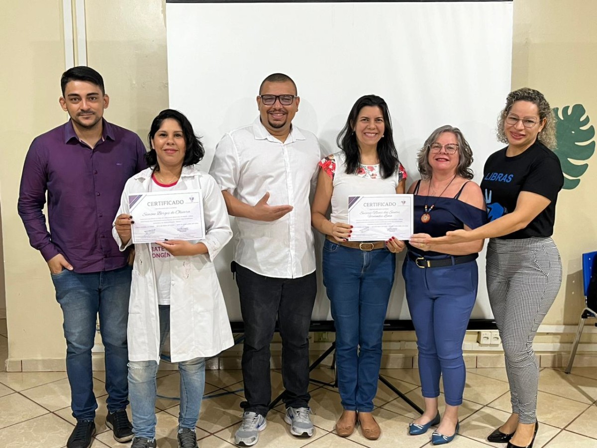 CAPACITAÇÃO: - SEMAD promove curso de Libras para servidores da SEMUSA